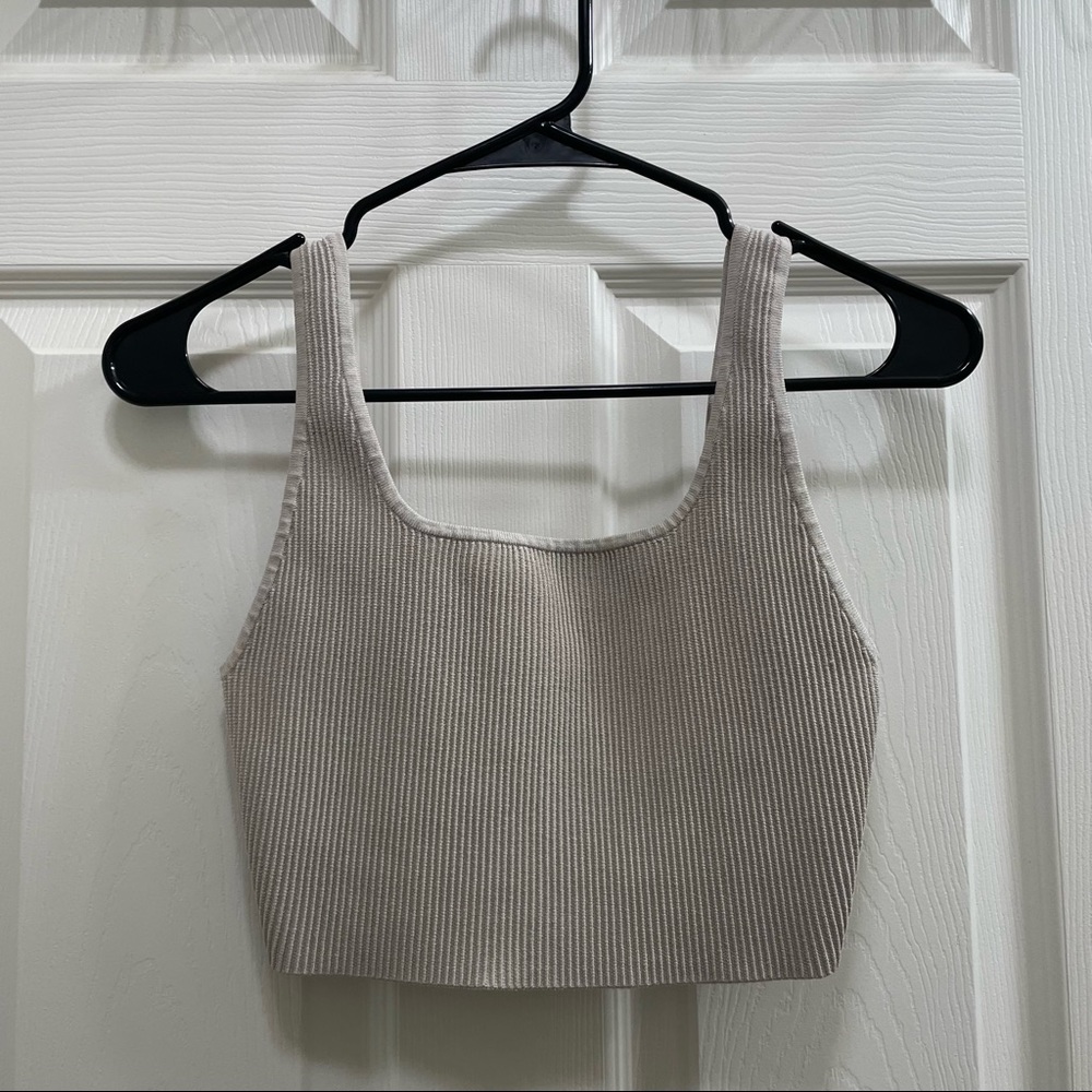 Aritzia Babaton Sculpt Knit Squareneck Cropped Tank